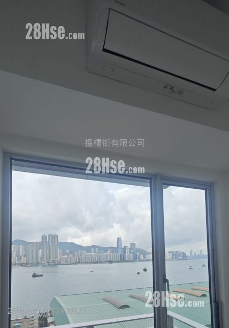 The Coast Line Sell 723 ft²