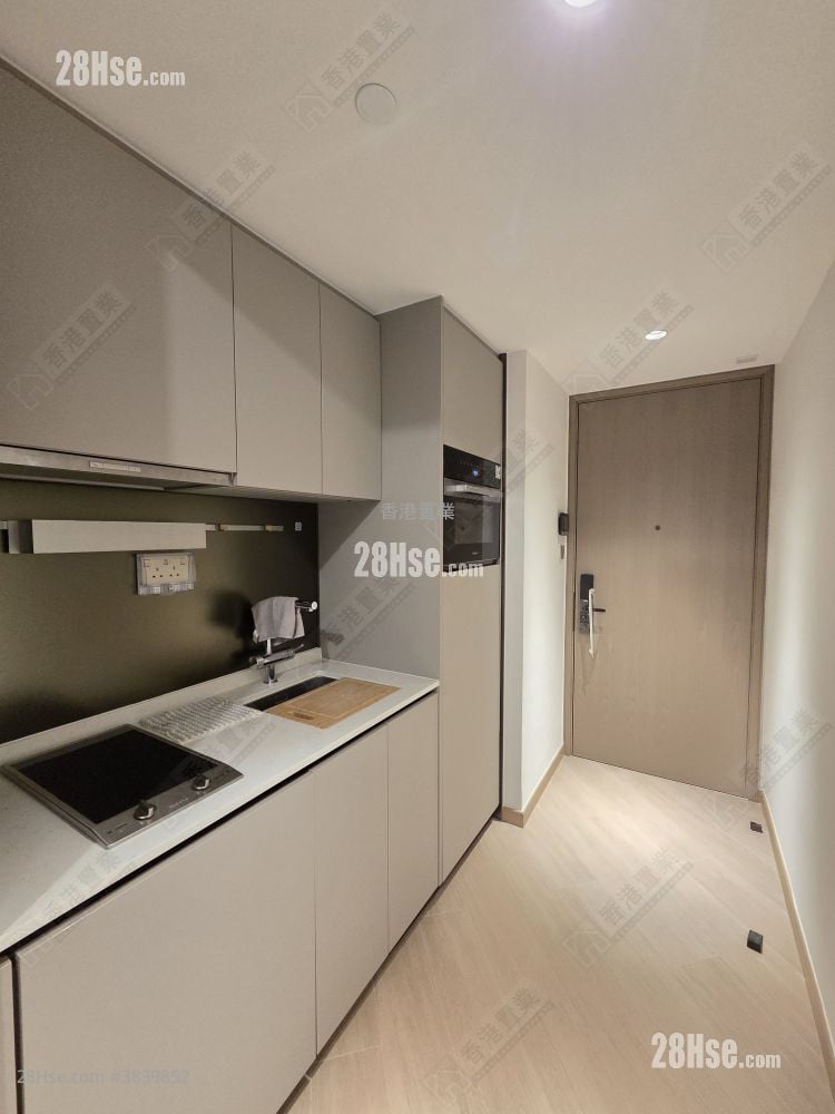 Uptown East Sell 287 ft²