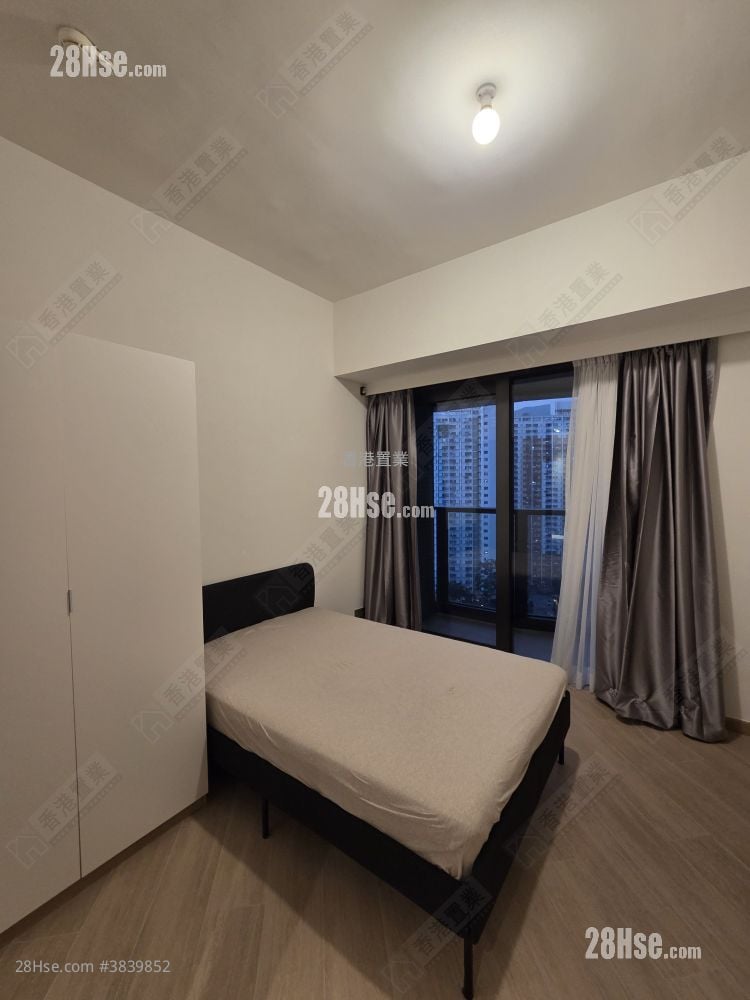Uptown East Sell 287 ft²