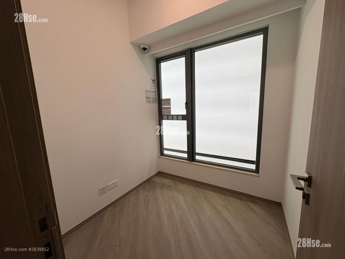 Uptown East Sell 287 ft²