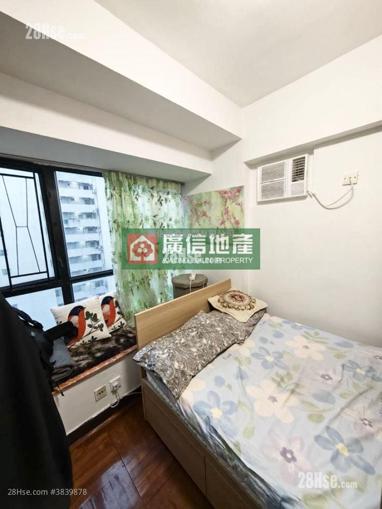 Tak Cheong Court Sell 2 Bedrooms , 1 Bathroom 354 ft²