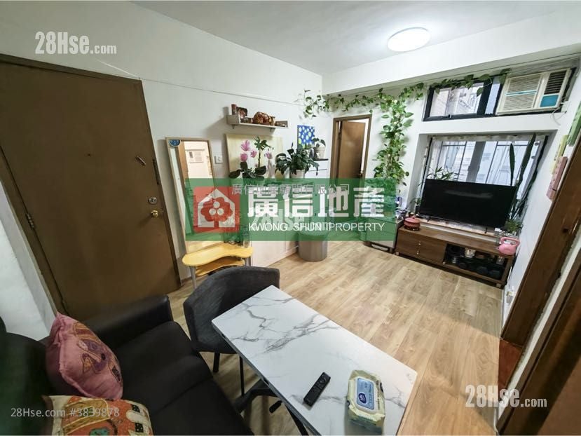 Tak Cheong Court Sell 2 Bedrooms , 1 Bathroom 354 ft²