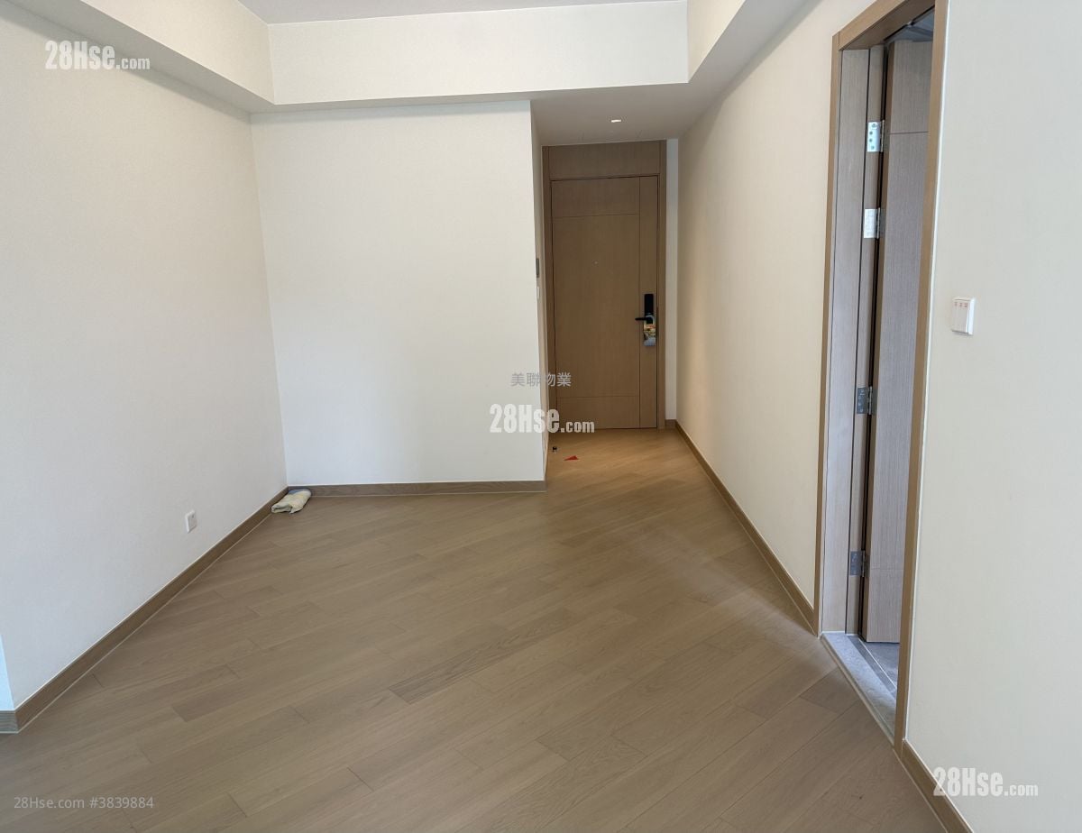 Grand Mayfair  Sell 3 Bedrooms , 3 Bathrooms 763 ft²