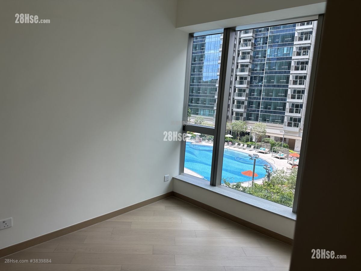 Grand Mayfair  Sell 3 Bedrooms , 3 Bathrooms 763 ft²