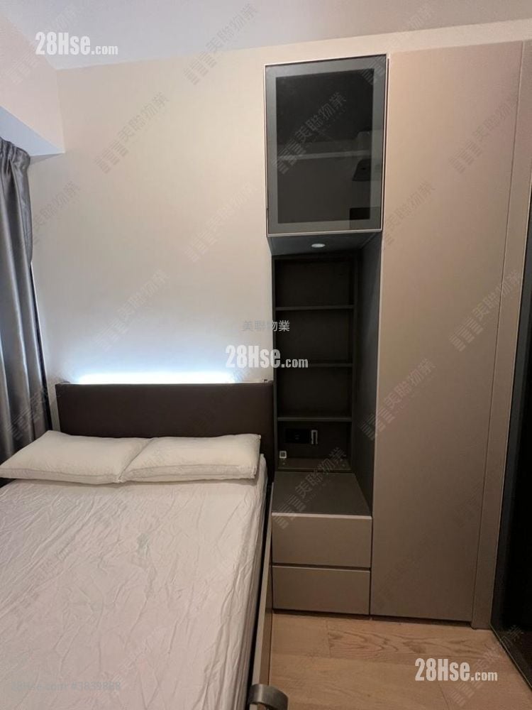 The Grand Marine Sell 2 Bedrooms , 1 Bathroom 410 ft²