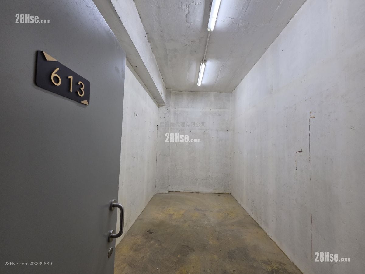 Wang Cheung Industrial Building Rental 160 ft²