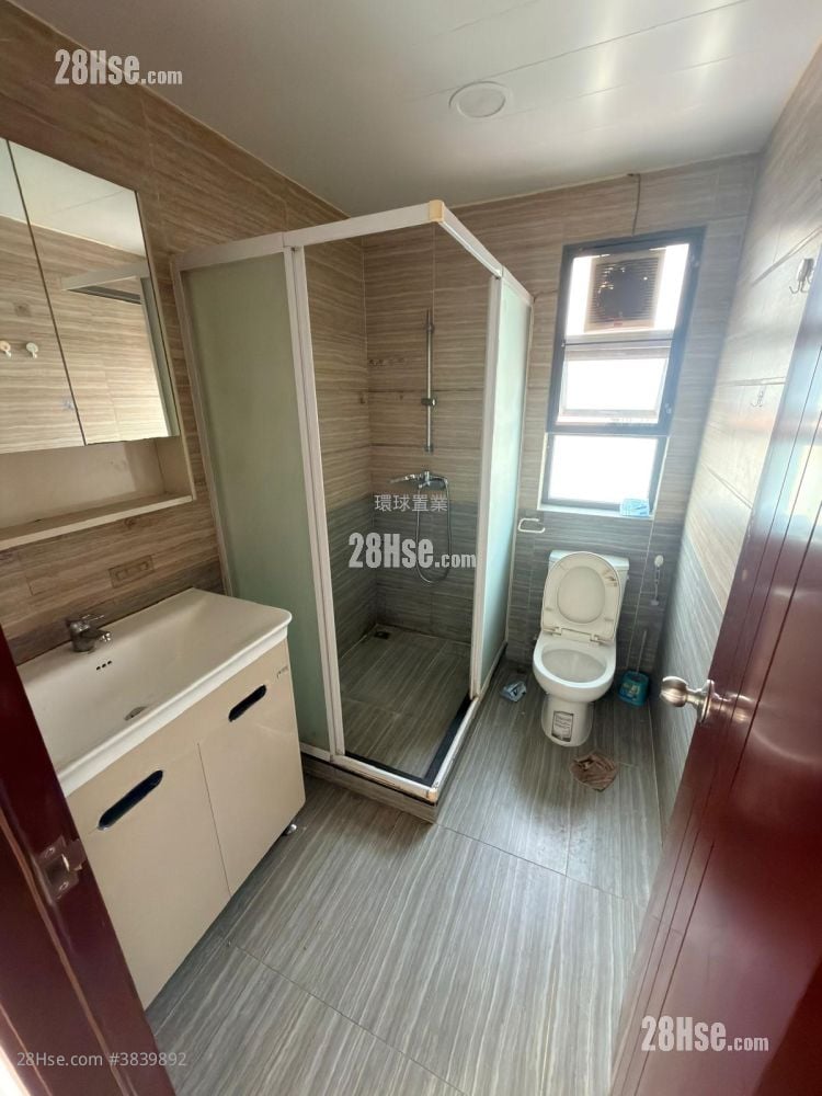 Village Sell 3 Bedrooms , 1 Bathroom
