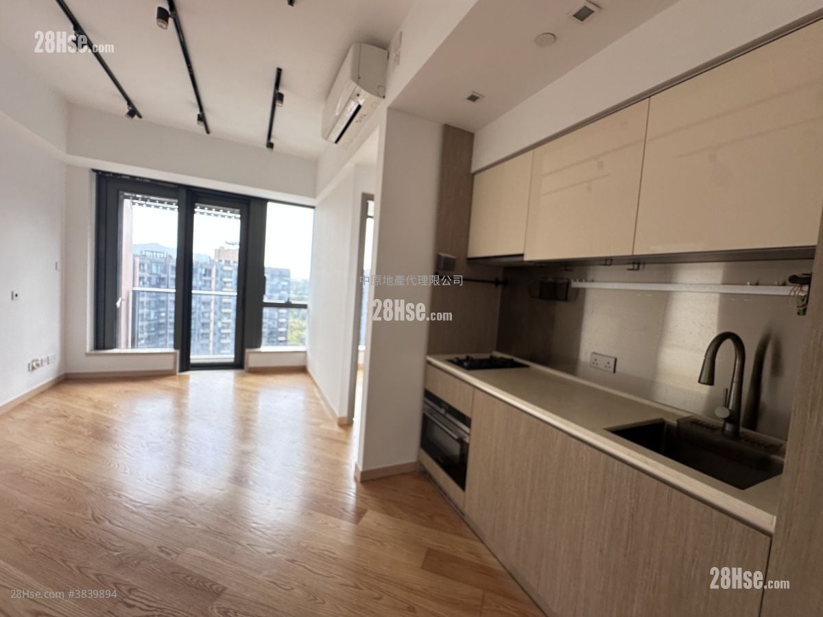 The Regent Rental 583 ft²