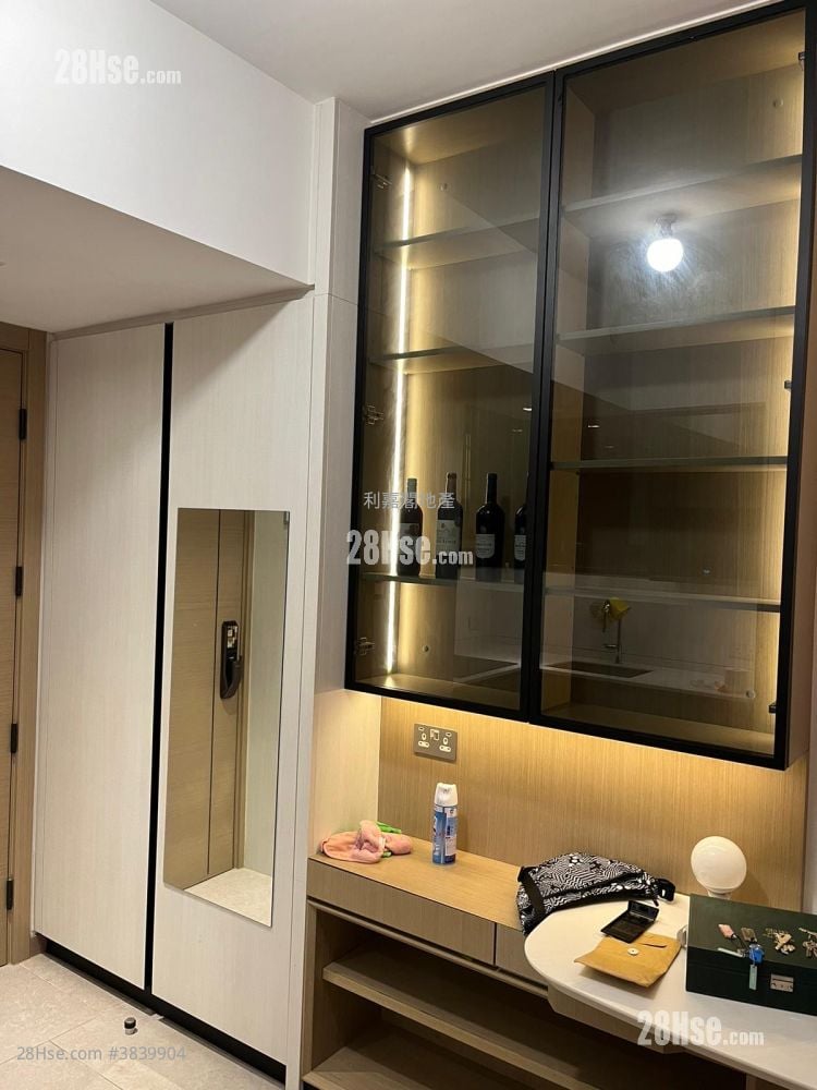 St Martin Sell 2 Bedrooms , 1 Bathroom 452 ft²