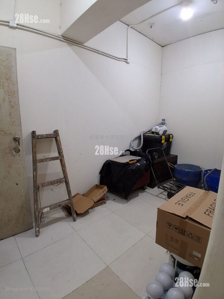 Wang Cheung Industrial Building Rental 160 ft²