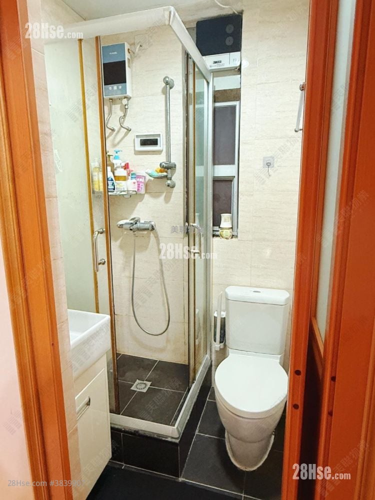 Kwai Chung Building Sell 3 Bedrooms , 1 Bathroom 388 ft²