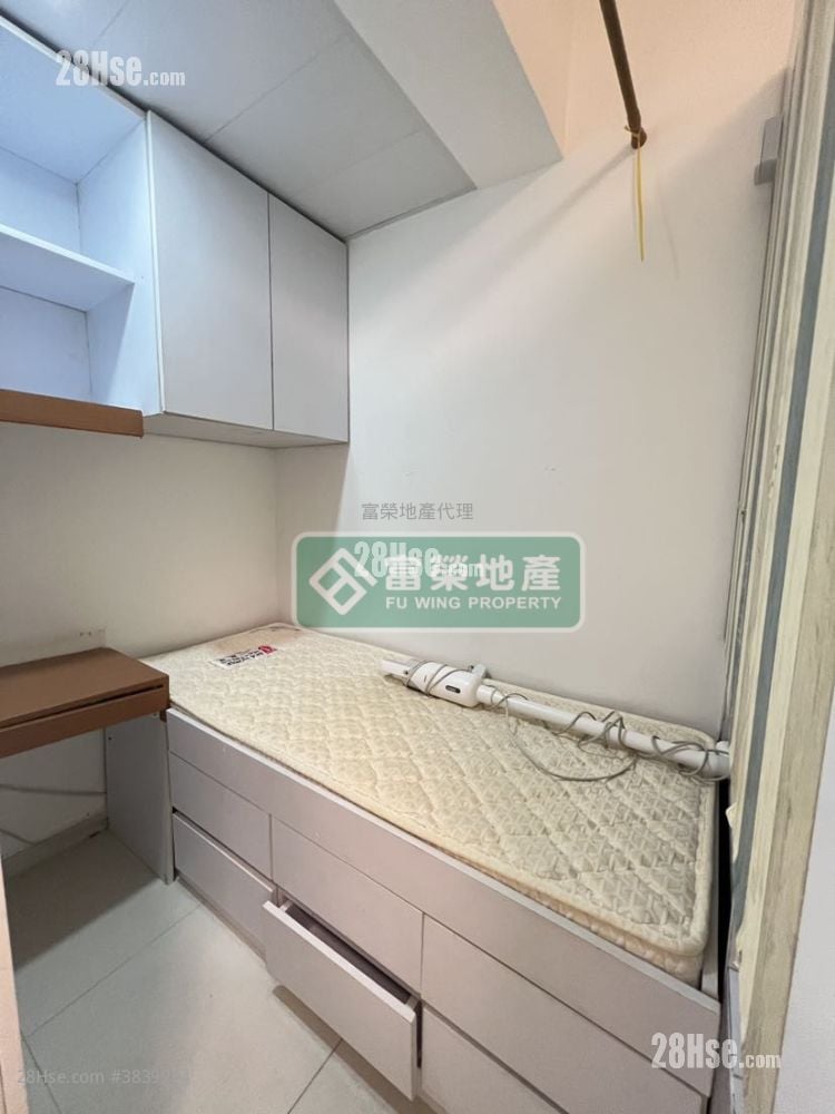 单幢楼房 租盘 3 房 , 1 浴室 600 平方尺