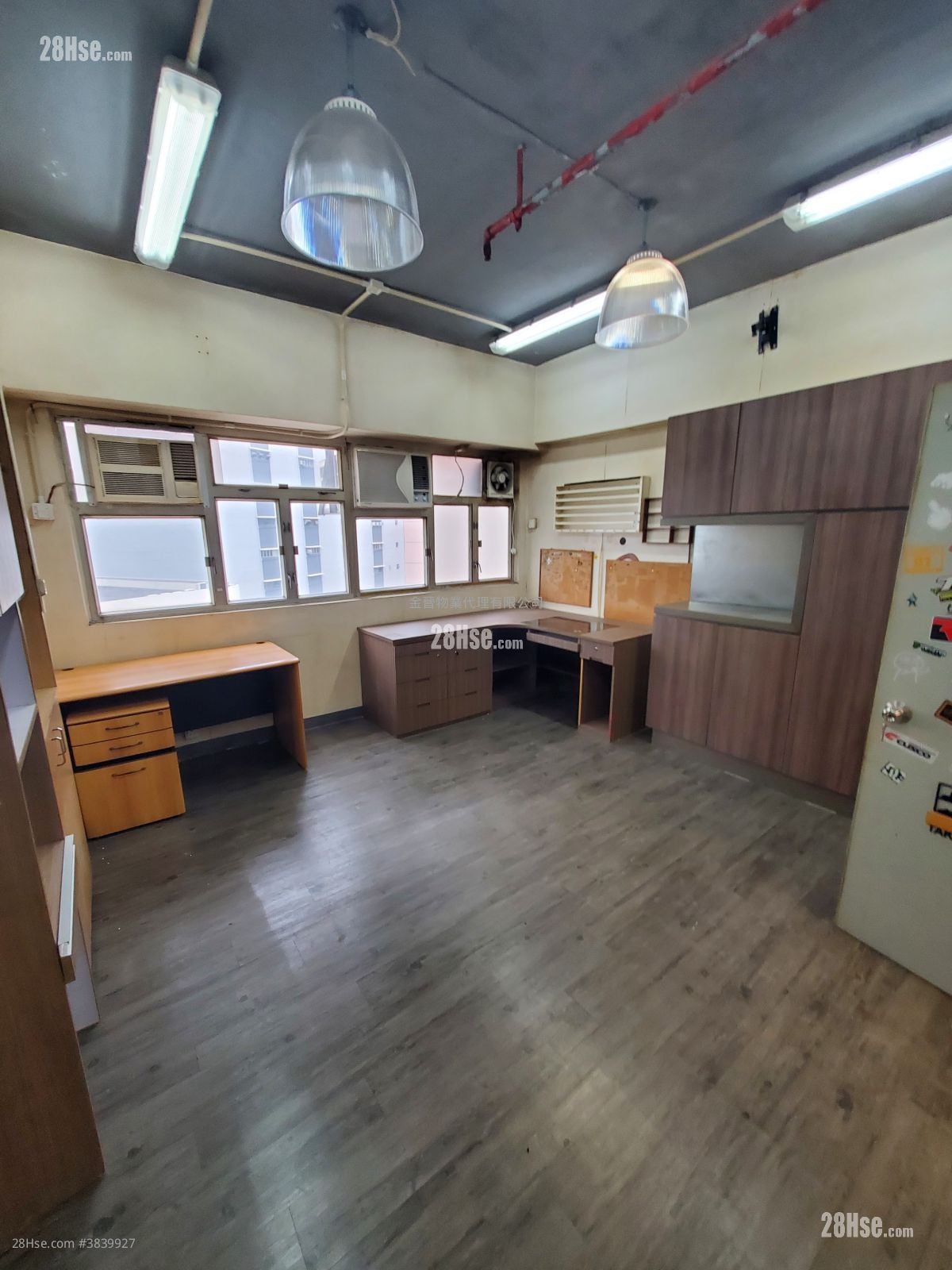 Kingswin Industrial Building Rental 1 Bedroom