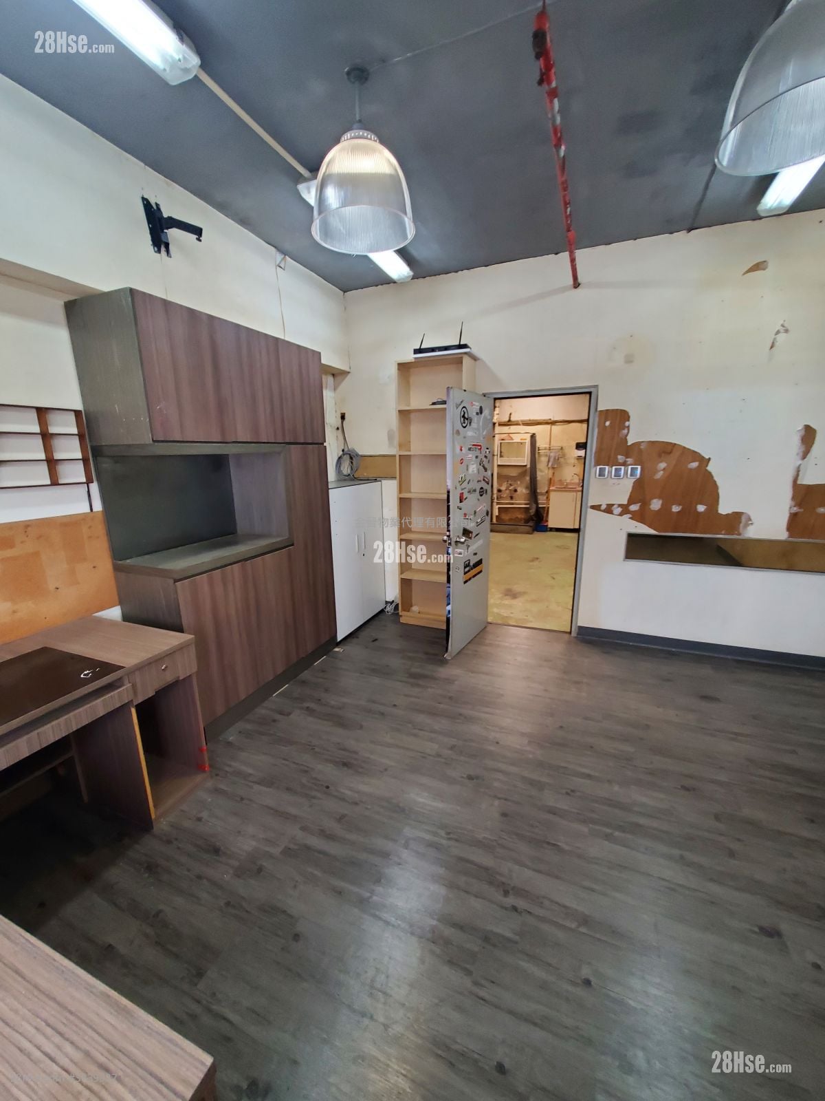 Kingswin Industrial Building Rental 1 Bedroom