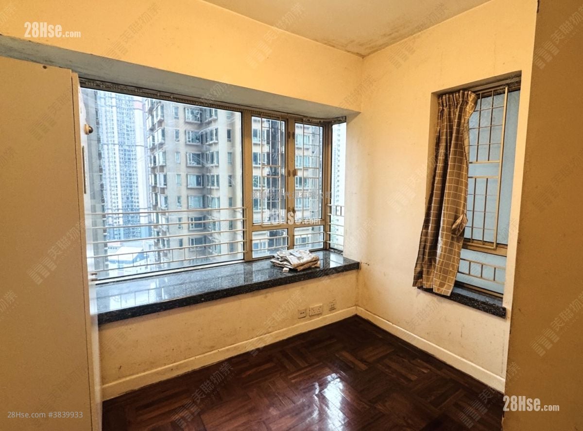 La Cite Noble Sell 2 Bedrooms , 1 Bathroom 434 ft²