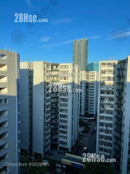 Whampoa Garden Sell 4 Bedrooms 755 ft²