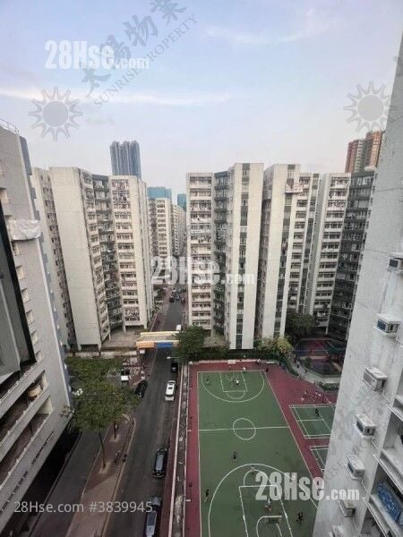 Whampoa Garden Sell 4 Bedrooms 755 ft²