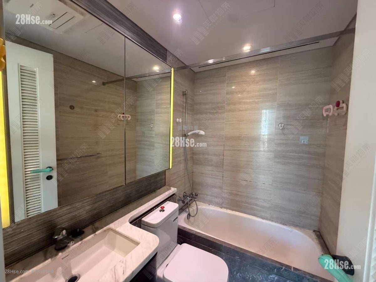 Savannah Sell 2 Bedrooms , 1 Bathroom 487 ft²