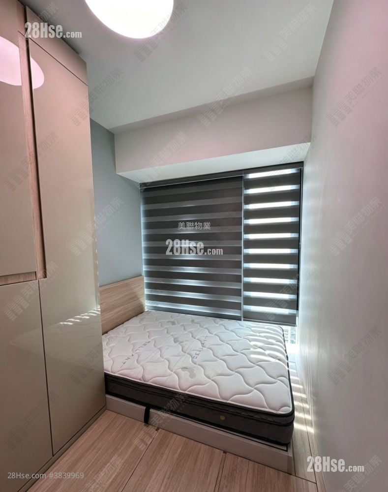 Savannah Sell 2 Bedrooms , 1 Bathroom 448 ft²