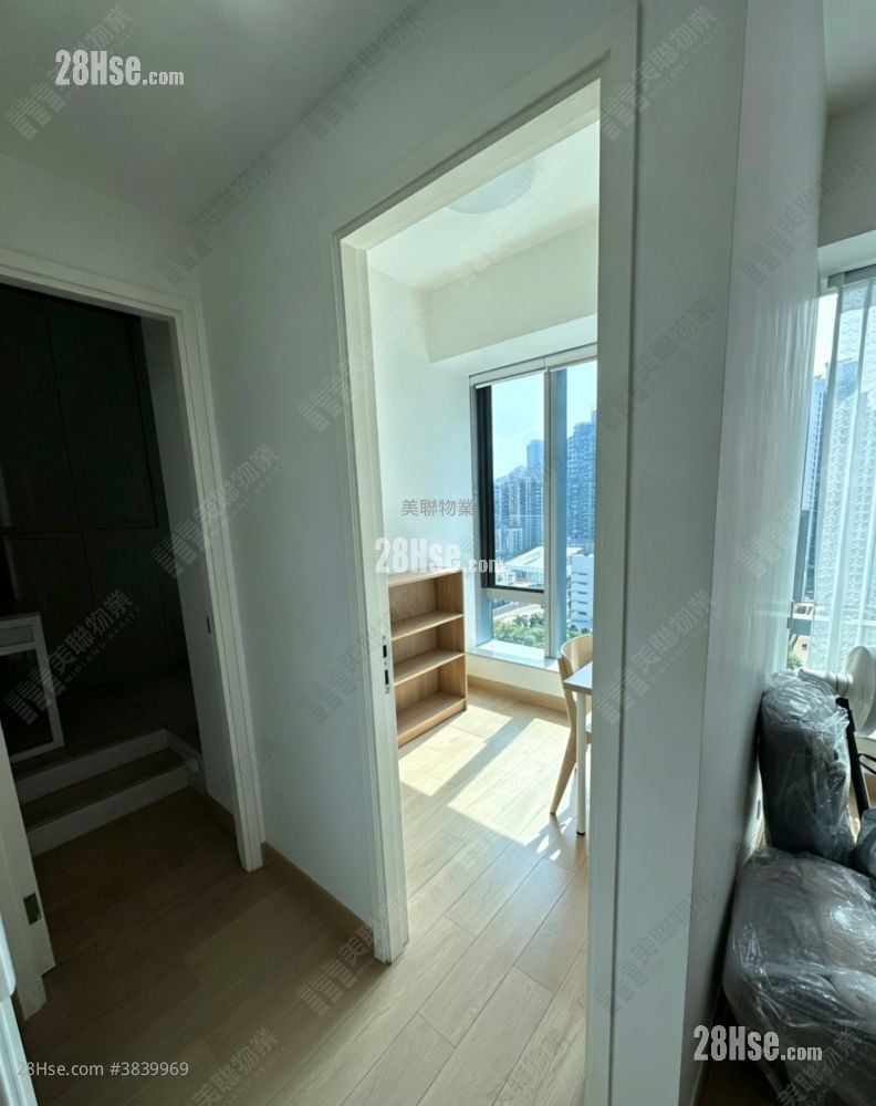 Savannah Sell 2 Bedrooms , 1 Bathroom 448 ft²