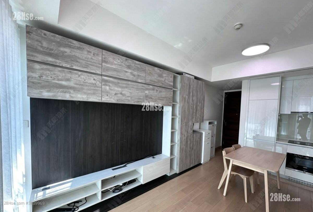 Savannah Sell 2 Bedrooms , 1 Bathroom 448 ft²