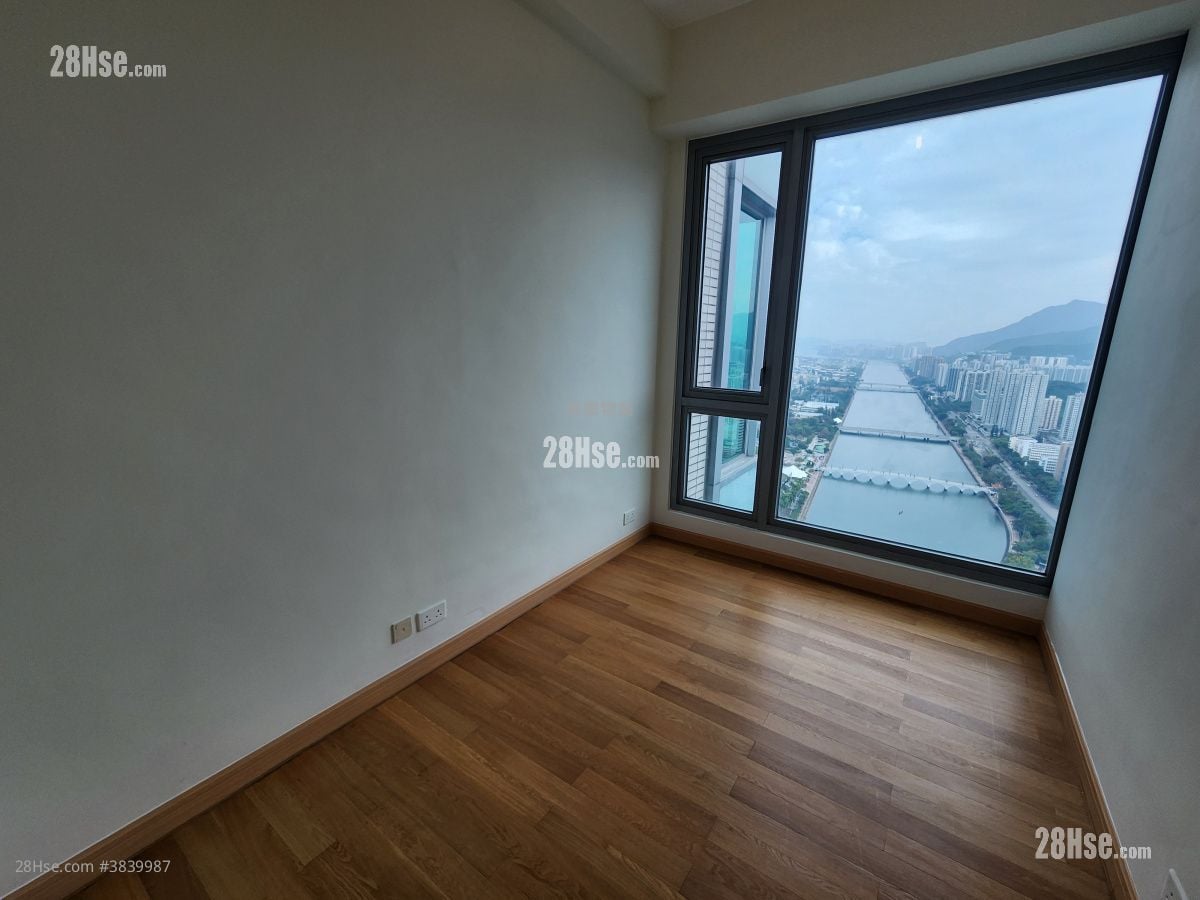 bedroom 2: The Riverpark Sell 5+ Bedrooms , 5+ Bathrooms 2,141 ft²