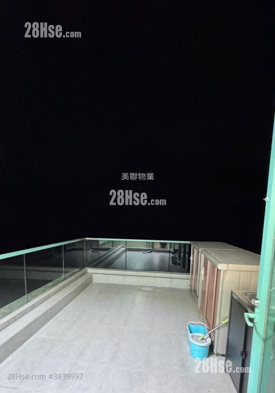翠拥华庭 租盘 1,037 平方尺