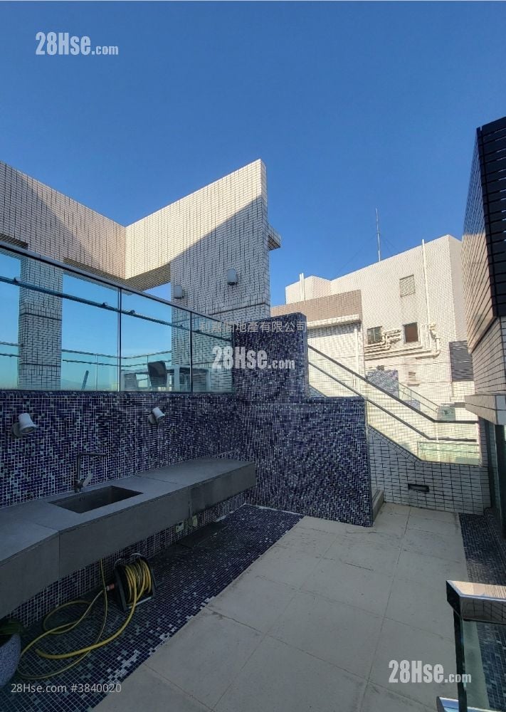 The Long Beach Sell 3 Bedrooms , 3 Bathrooms 1,202 ft²