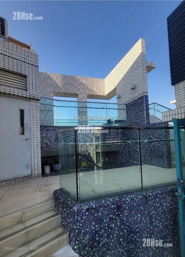 The Long Beach Sell 3 Bedrooms , 3 Bathrooms 1,202 ft²