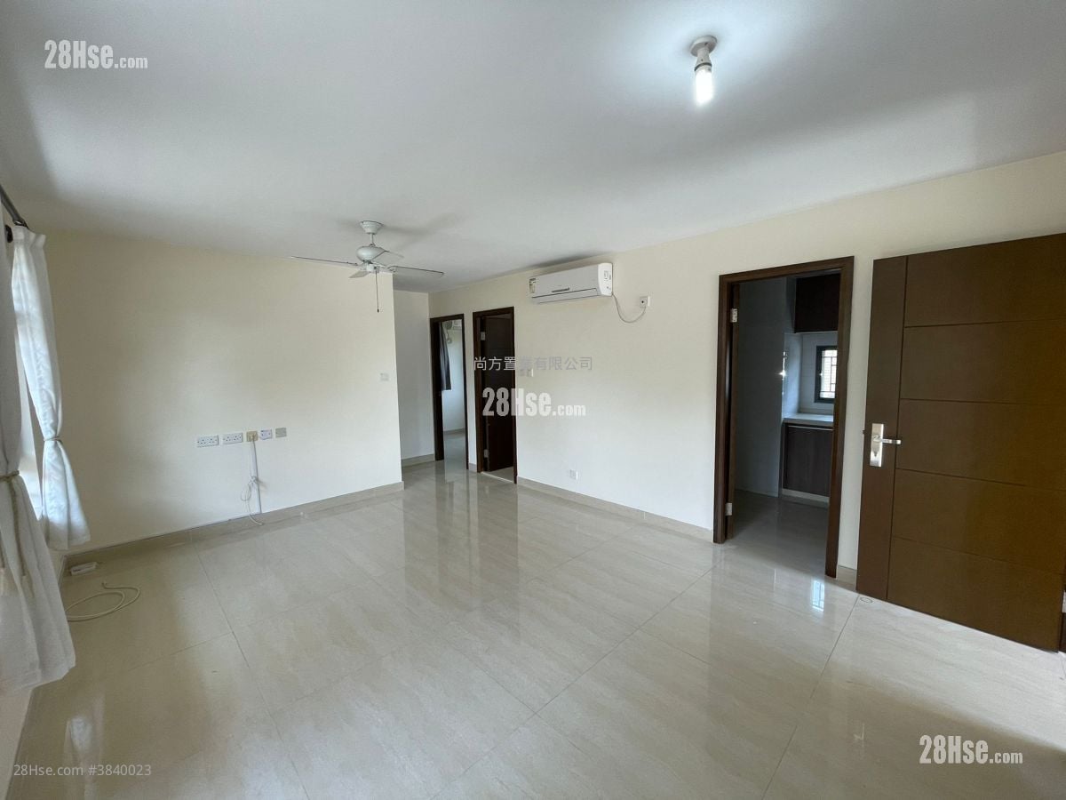 Village Sell 3 Bedrooms , 1 Bathroom 700 ft²