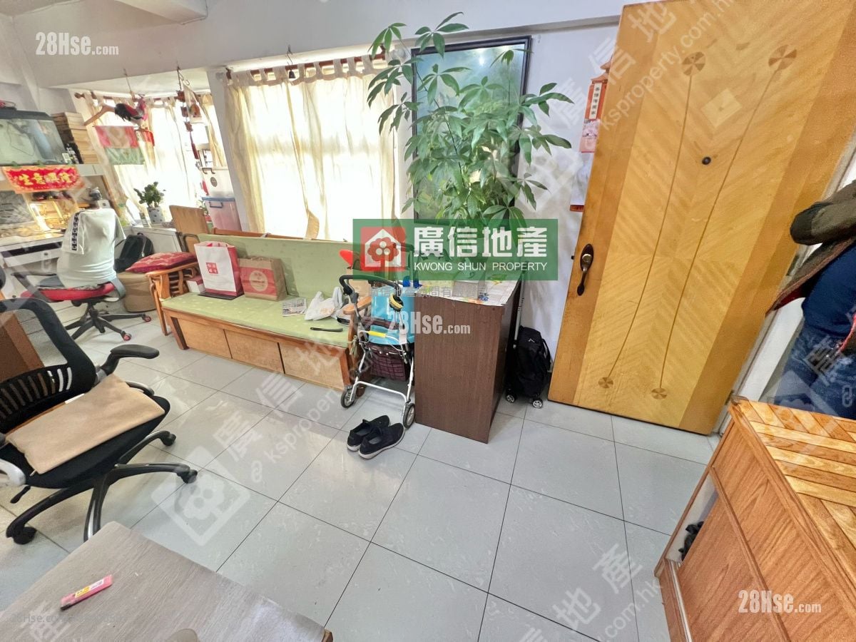 顺安大厦 售盘 2 房 , 1 浴室 320 平方尺