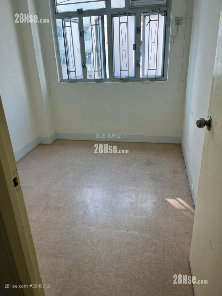 Apartment Rental 2 Bedrooms , 1 Bathroom 397 ft²