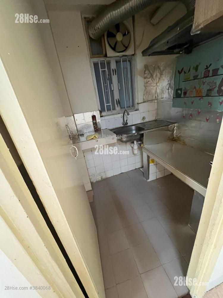 Apartment Rental 2 Bedrooms , 1 Bathroom 397 ft²