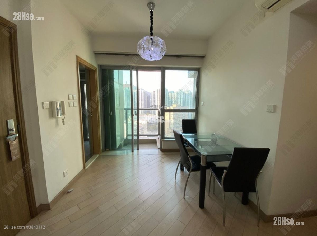 Century Gateway Sell 3 Bedrooms , 1 Bathroom 567 ft²