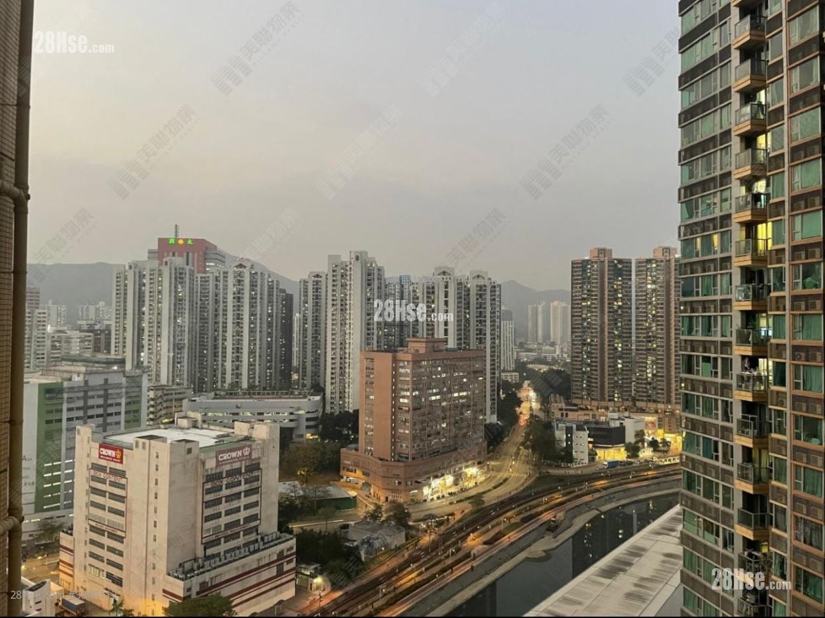 Century Gateway Sell 3 Bedrooms , 1 Bathroom 567 ft²