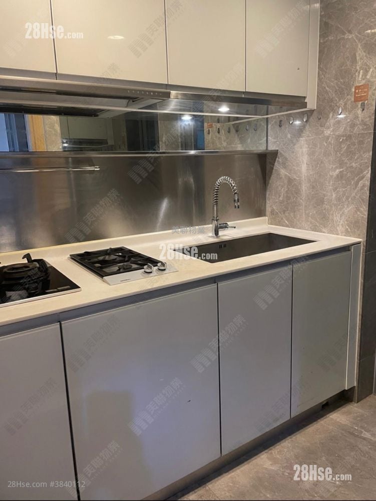 Century Gateway Sell 3 Bedrooms , 1 Bathroom 567 ft²