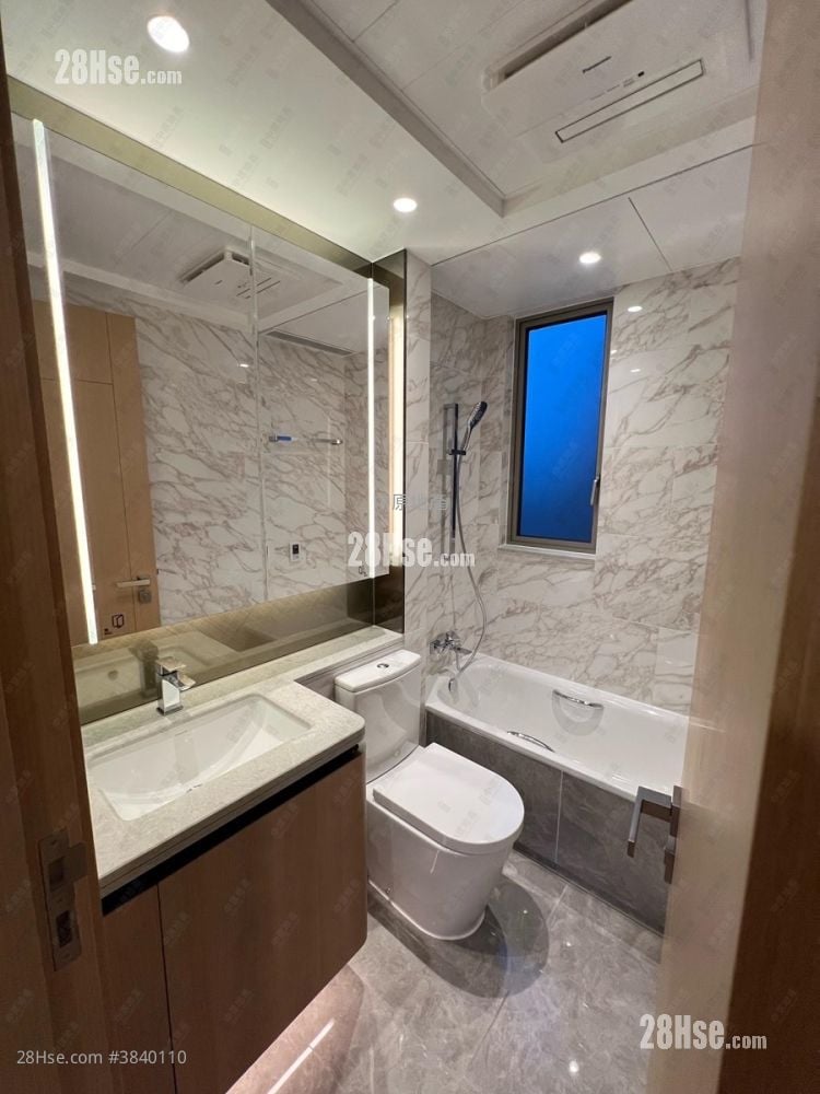 Grand Mayfair  Sell 3 Bedrooms 668 ft²