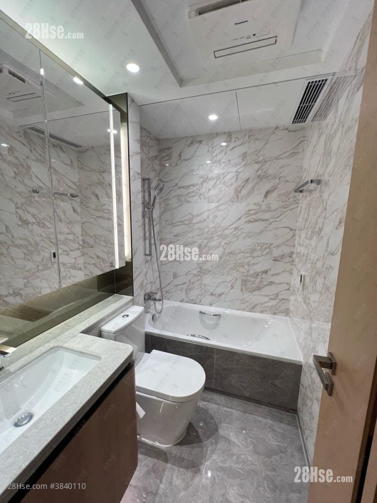 Grand Mayfair  Sell 3 Bedrooms 668 ft²