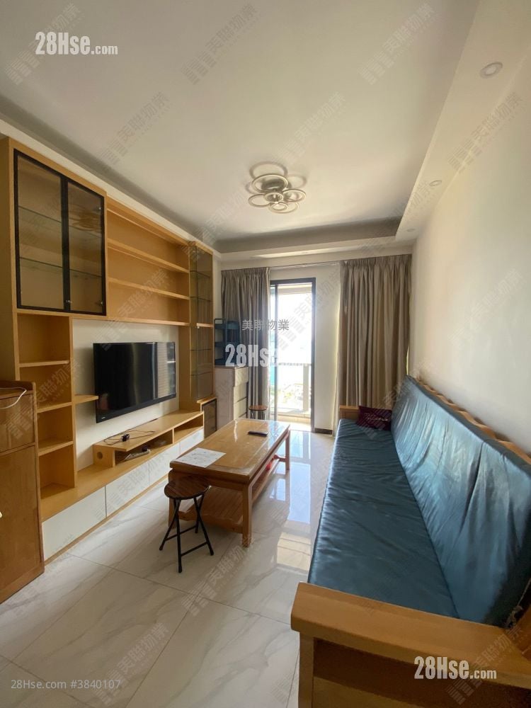 Alto Residences Rental 3 Bedrooms , 2 Bathrooms 629 ft²