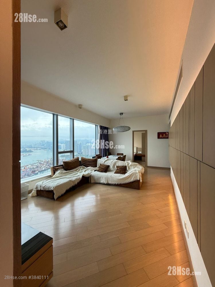 The Cullinan Rental 4 Bedrooms , 2 Bathrooms 1,281 ft²