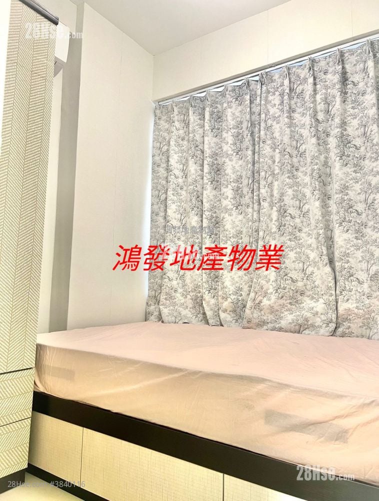 新萬利大廈 售盤 2 房 , 1 浴室 285 平方呎