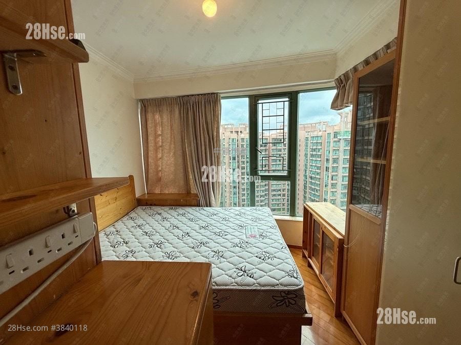 Vista Paradiso Sell 3 Bedrooms 788 ft²