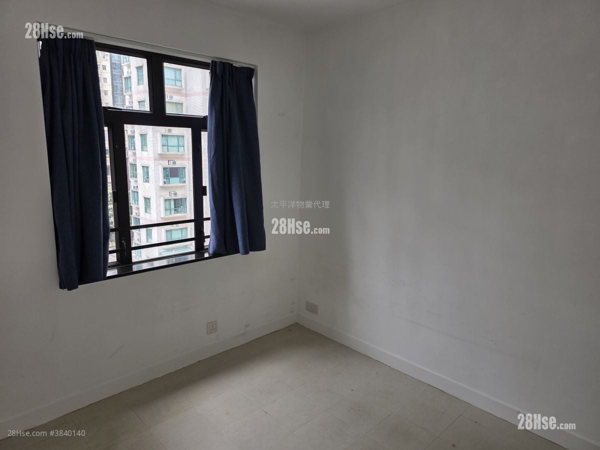 Hoi Ming Court Rental 2 Bedrooms , 1 Bathroom 483 ft²