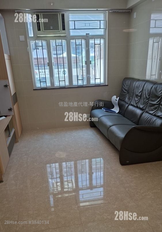 Gala Garden Rental 2 Bedrooms , 1 Bathroom 418 ft²
