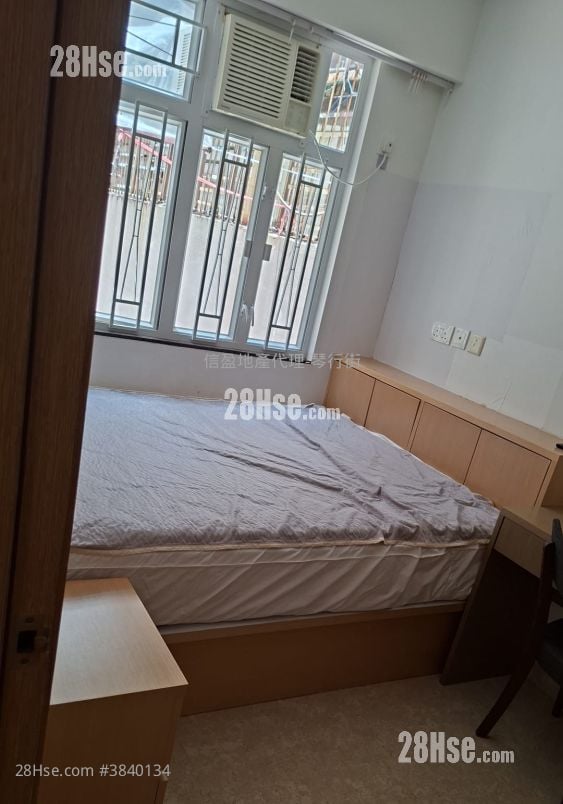 Gala Garden Rental 2 Bedrooms , 1 Bathroom 418 ft²