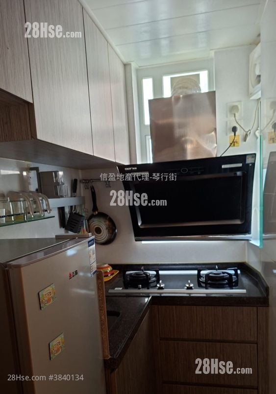 Gala Garden Rental 2 Bedrooms , 1 Bathroom 418 ft²