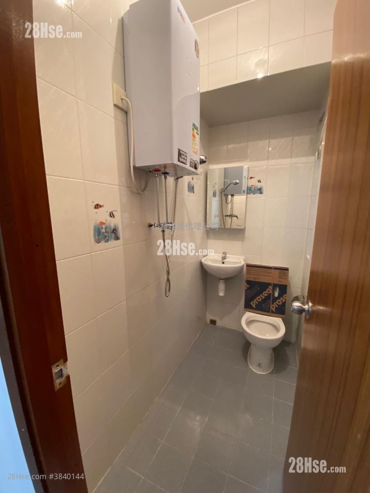 Cosmopolitan Estates Rental 2 Bedrooms 325 ft²