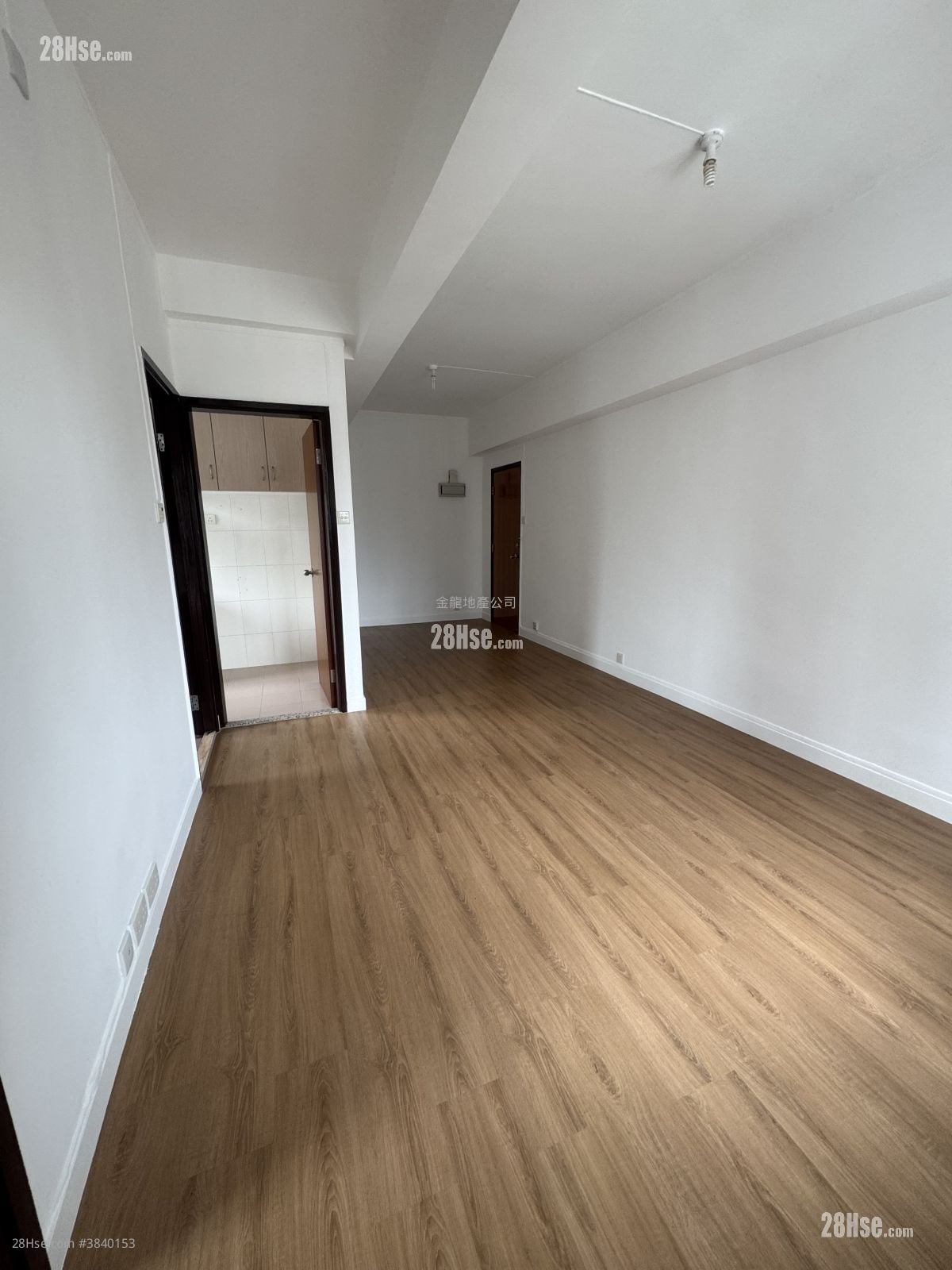 Apartment Rental 2 Bedrooms , 1 Bathroom 464 ft²