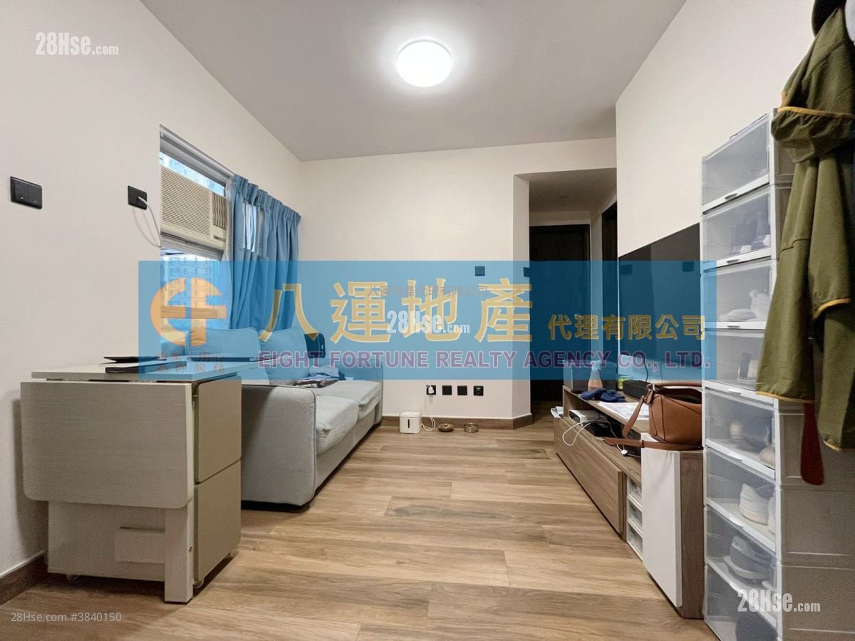 Po On Court Rental 2 Bedrooms , 1 Bathroom 344 ft²
