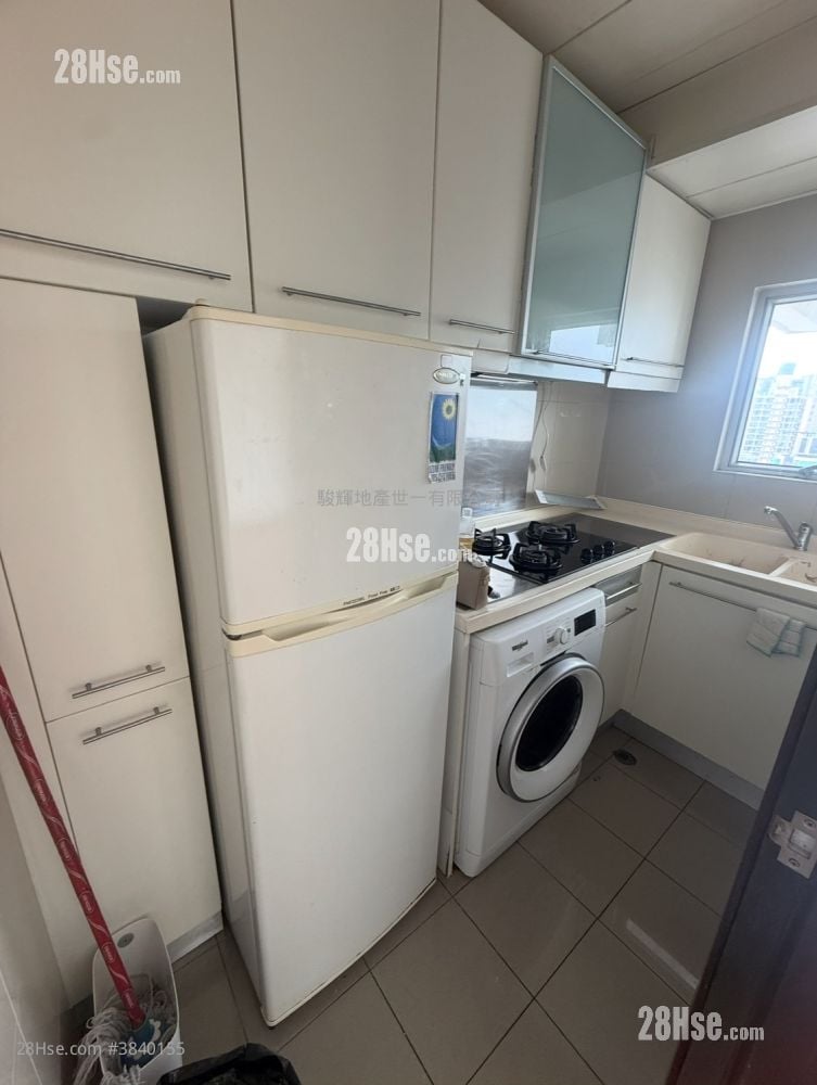 Flourish Mansion Rental 3 Bedrooms , 2 Bathrooms 633 ft²